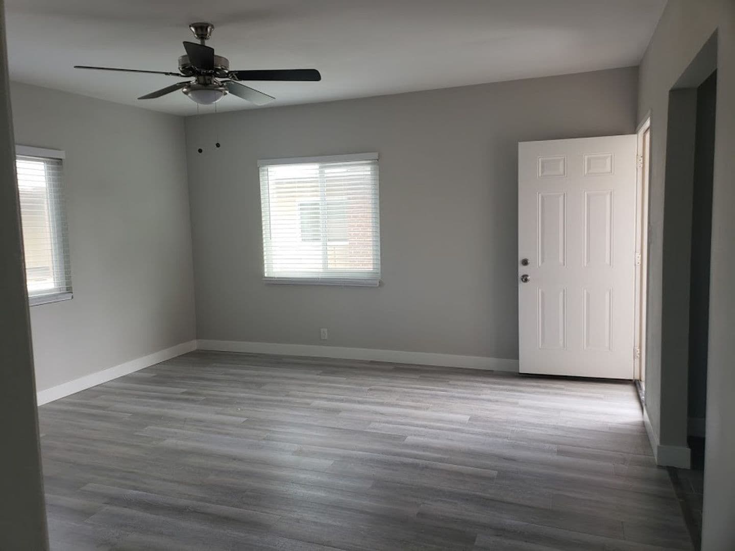 Huntington Park Apartment: 6300 Seville- 2700 Clarendon