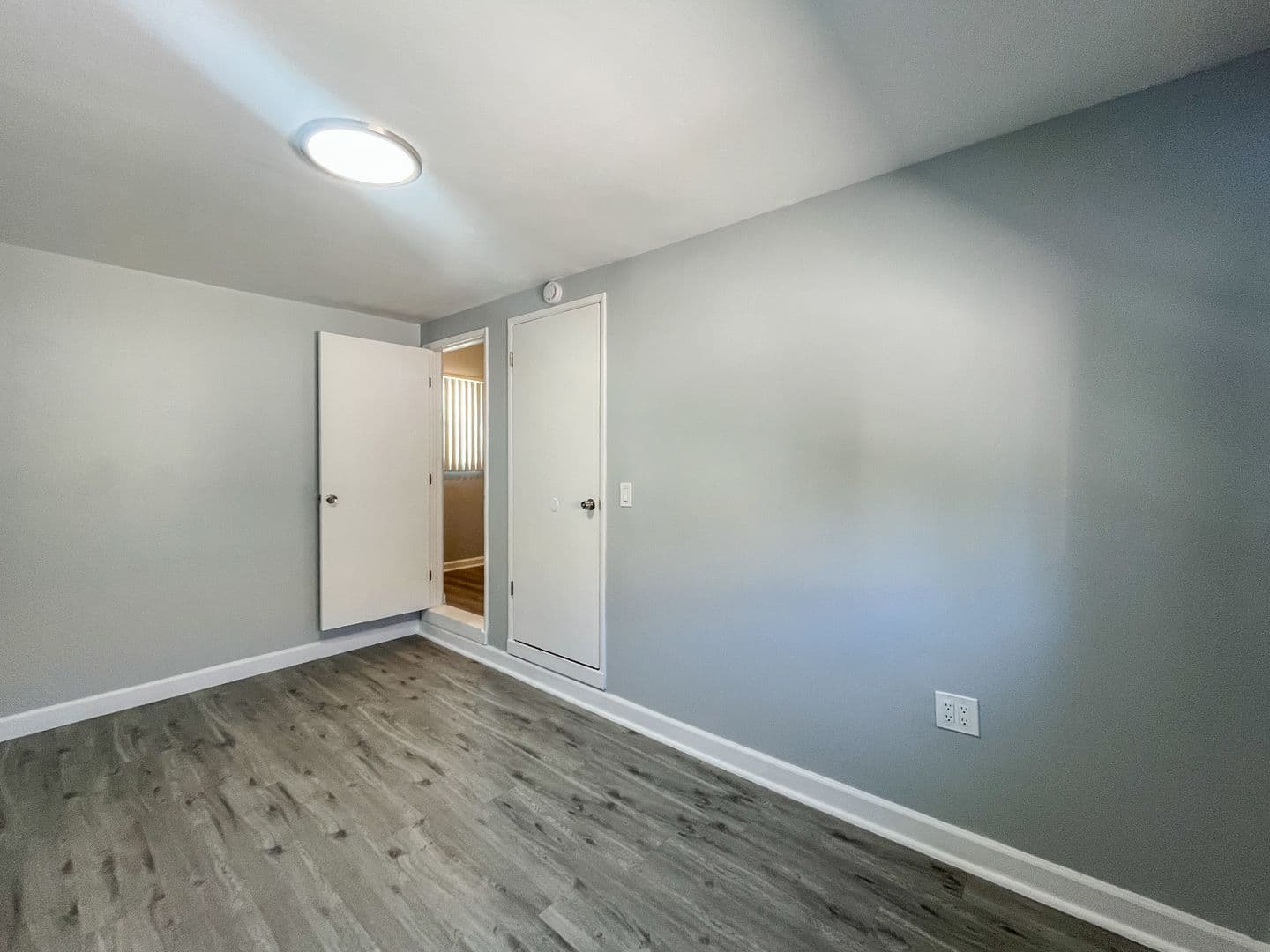 Del Aire Apartment: 5525-5535 W. 118th Street