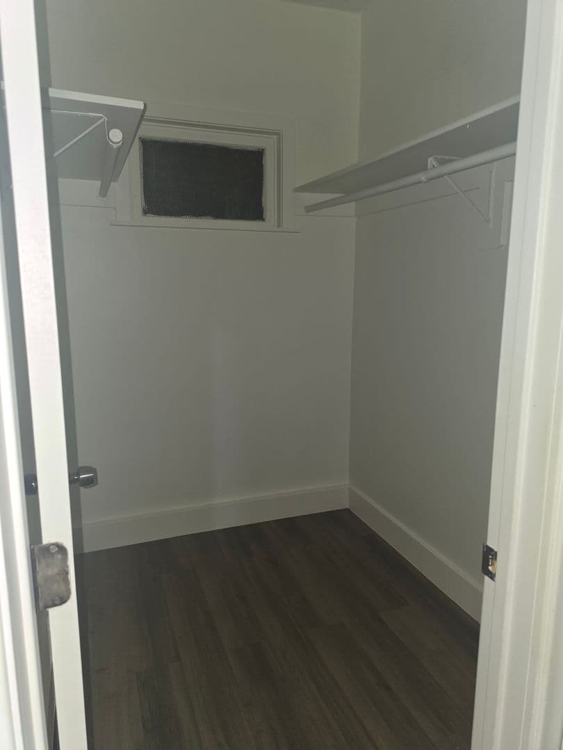 Los Angeles Apartment: 301-307 Rampart Blvd
