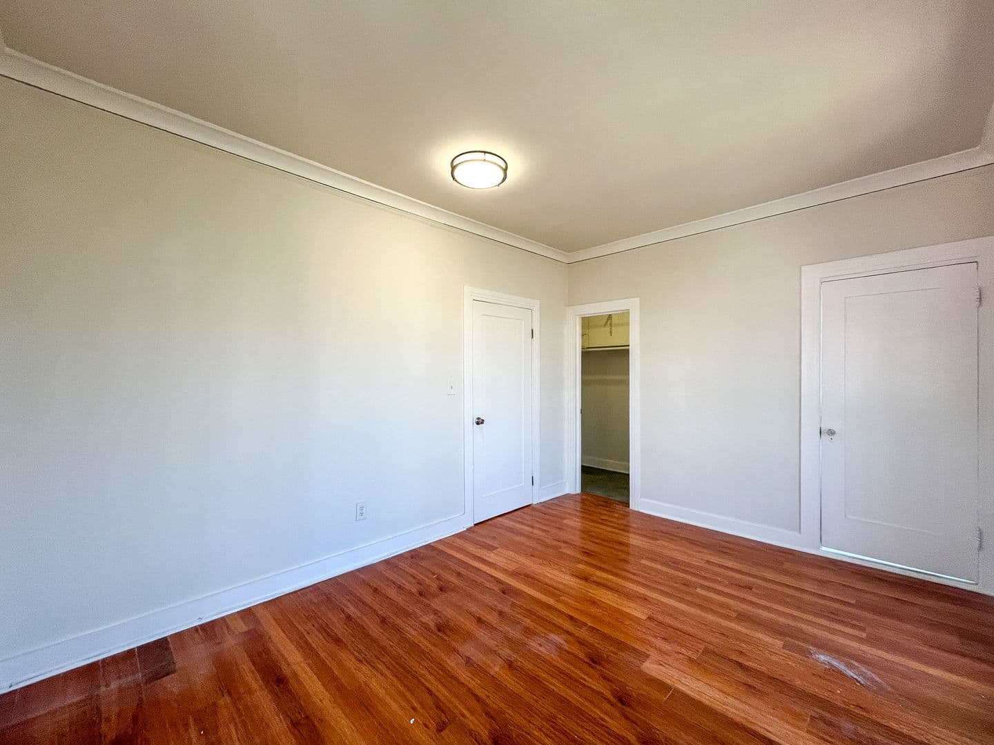 Los Angeles Apartment: 2616-2618 Buckingham Rd.