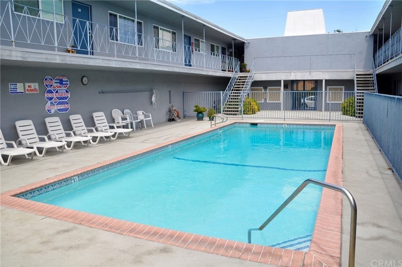 Lawndale Apartment: 15209 Prairie Ave