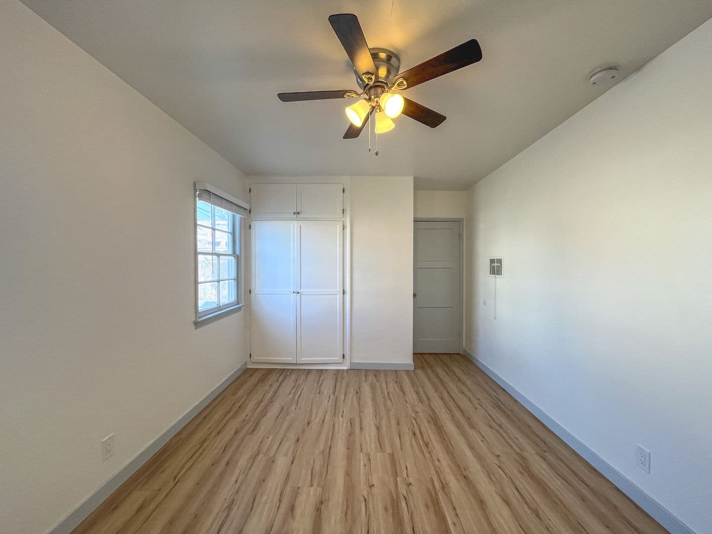 Los Angeles Apartment: 5919-5925 Crenshaw Blvd.