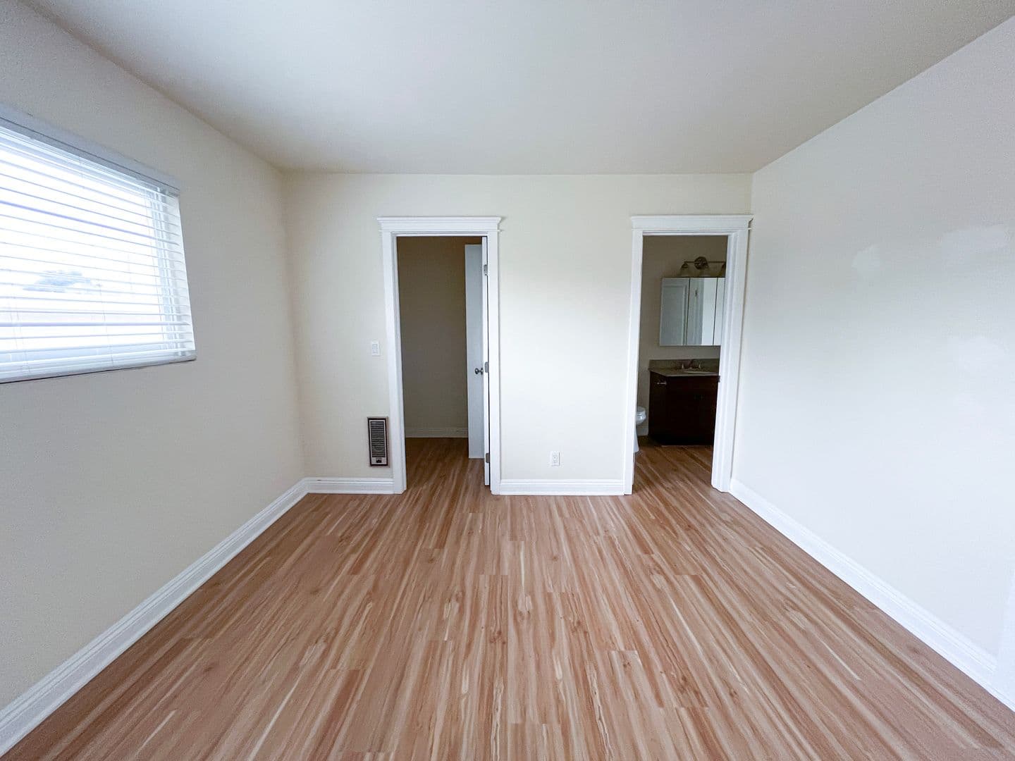 El Segundo Apartment: 311 W Palm Ave