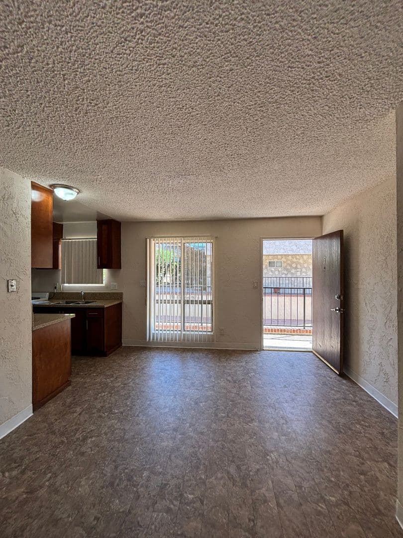 Torrance Apartment: 21910 S Western Ave