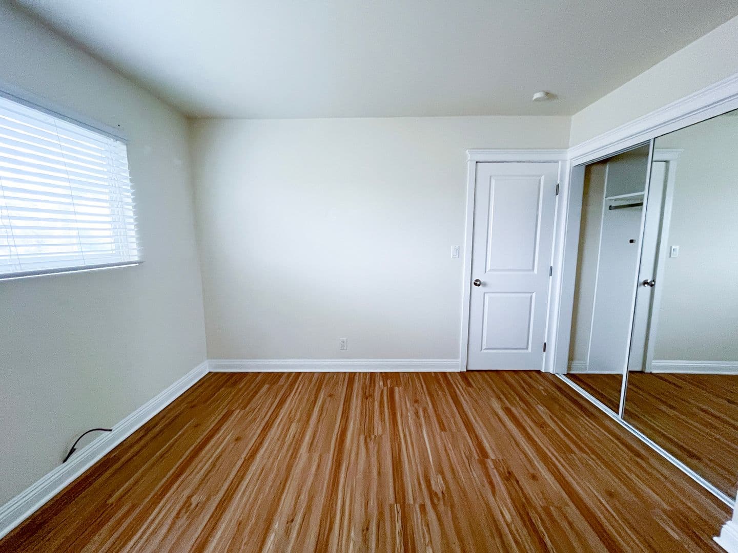 El Segundo Apartment: 311 W Palm Ave