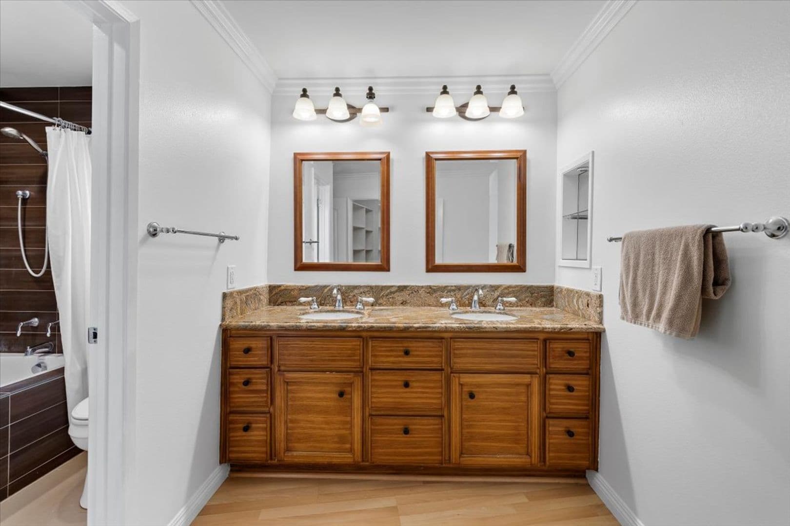 Redondo Beach House: 428 Esplanade - 201