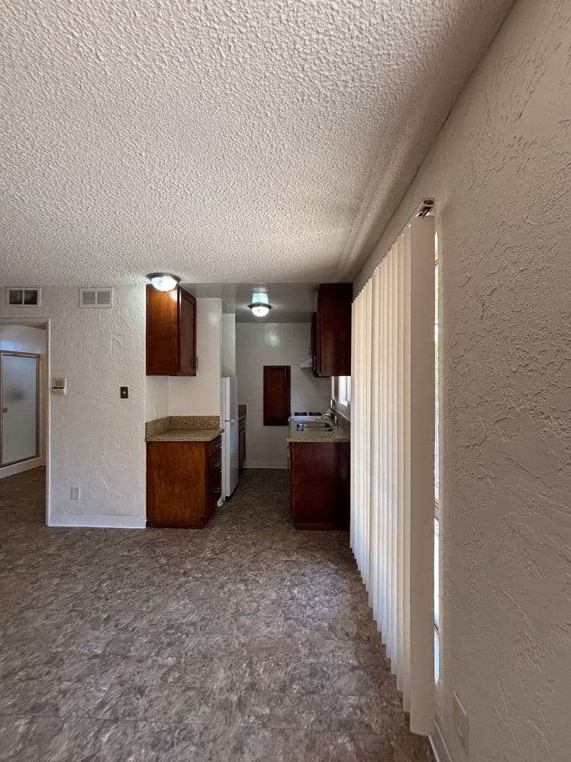 Torrance Apartment: 21910 S Western Ave
