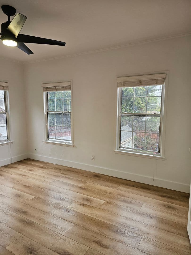 Los Angeles Apartment: 6439 Orange Street
