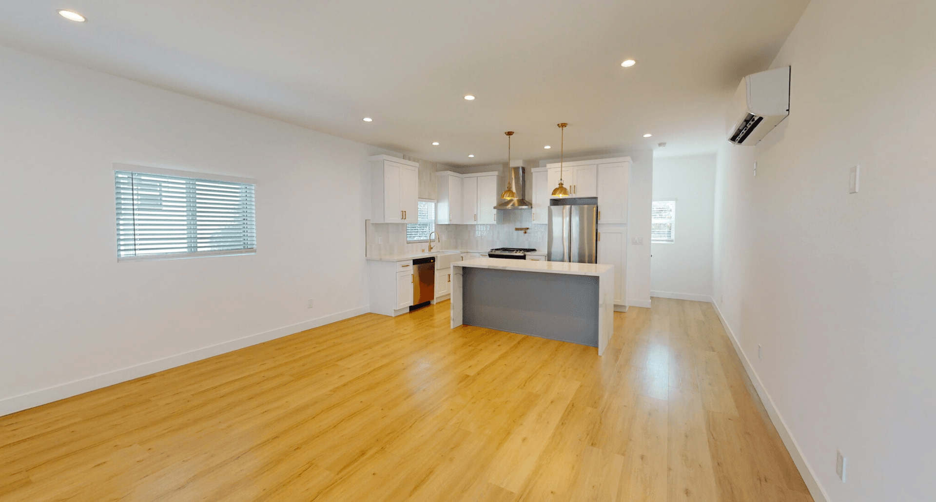 Los Angeles Apartment: 1021 S. Hayworth Ave