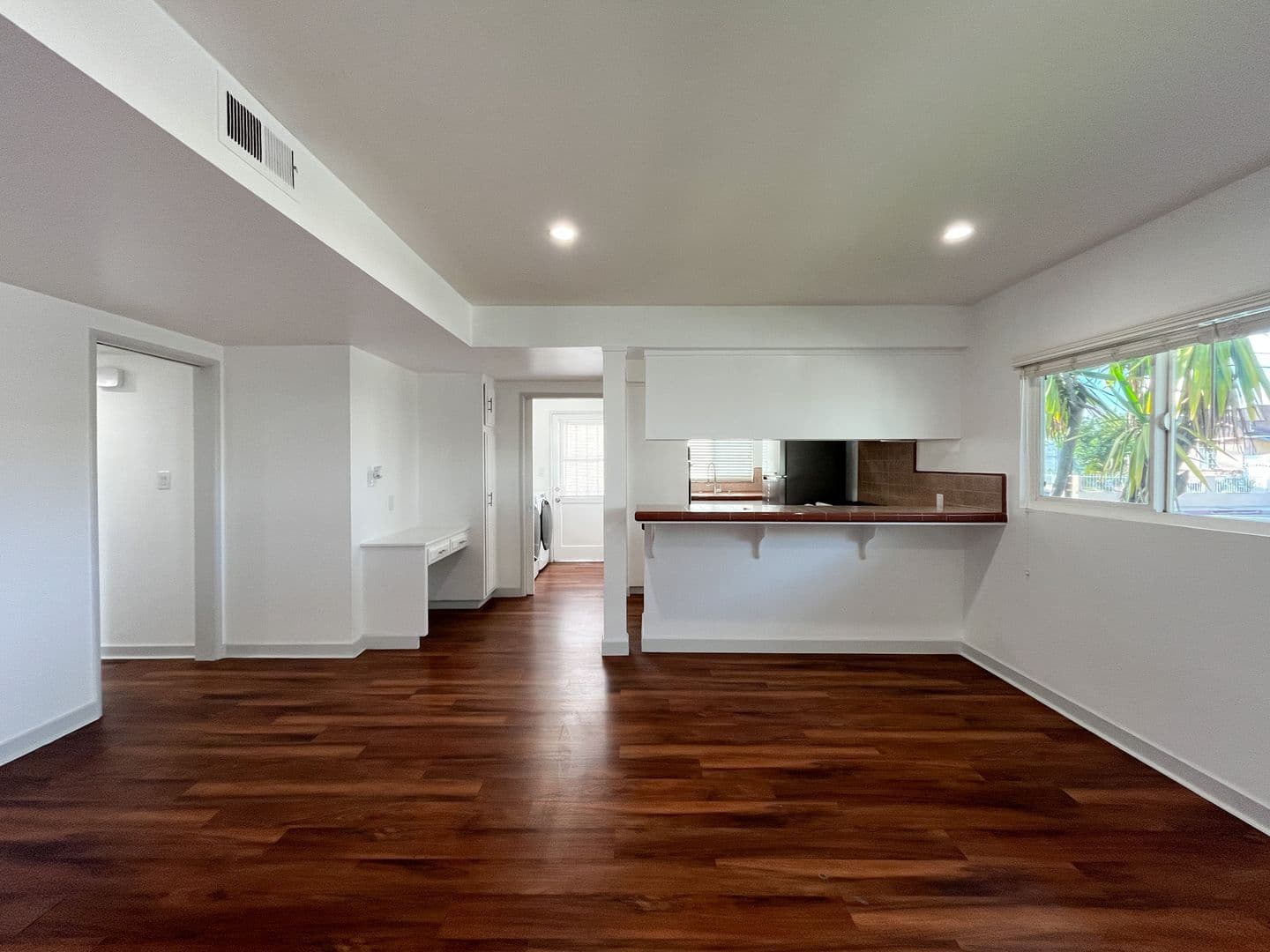 Inglewood Apartment: 3556 W. 113th Street