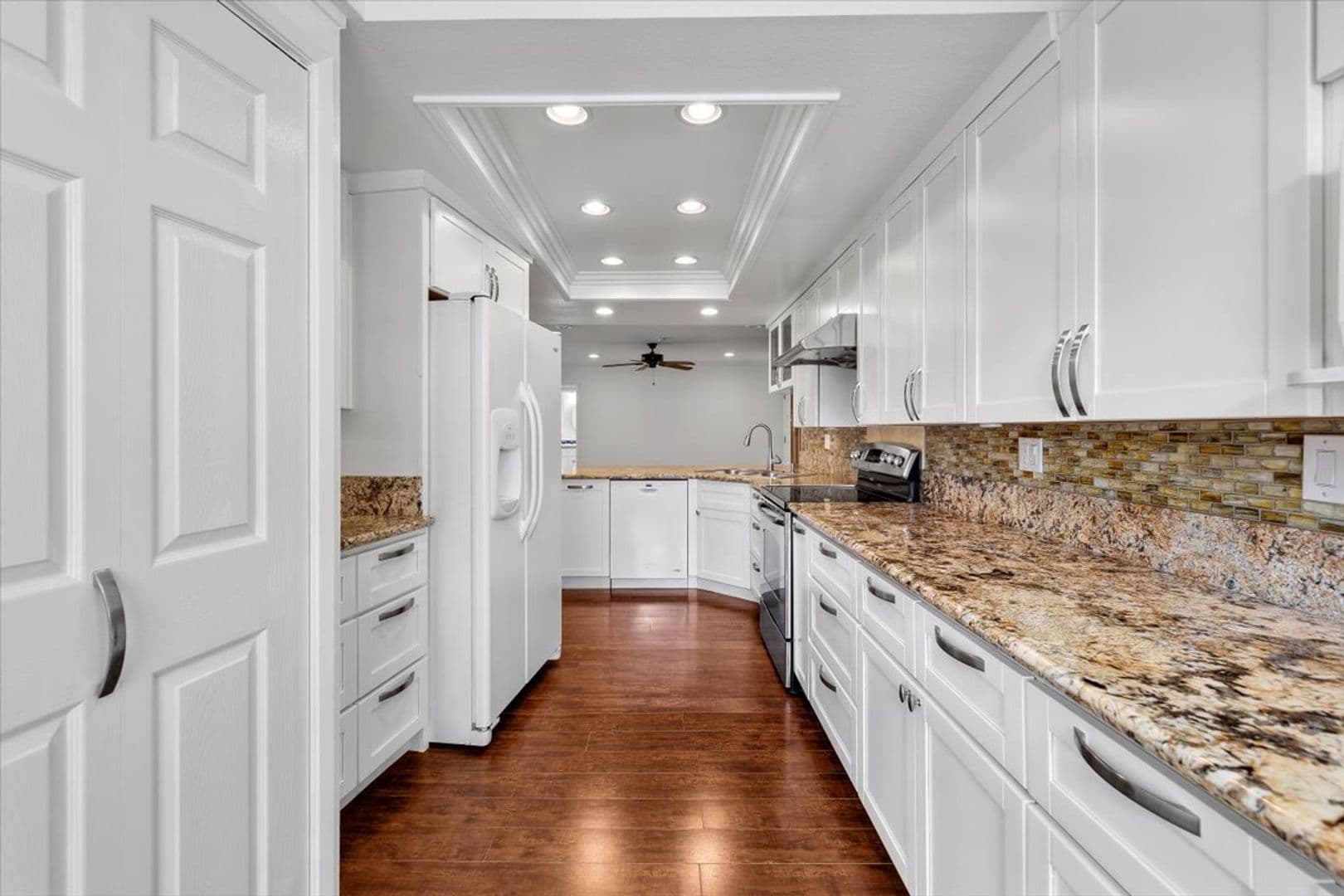 Redondo Beach House: 428 Esplanade - 201