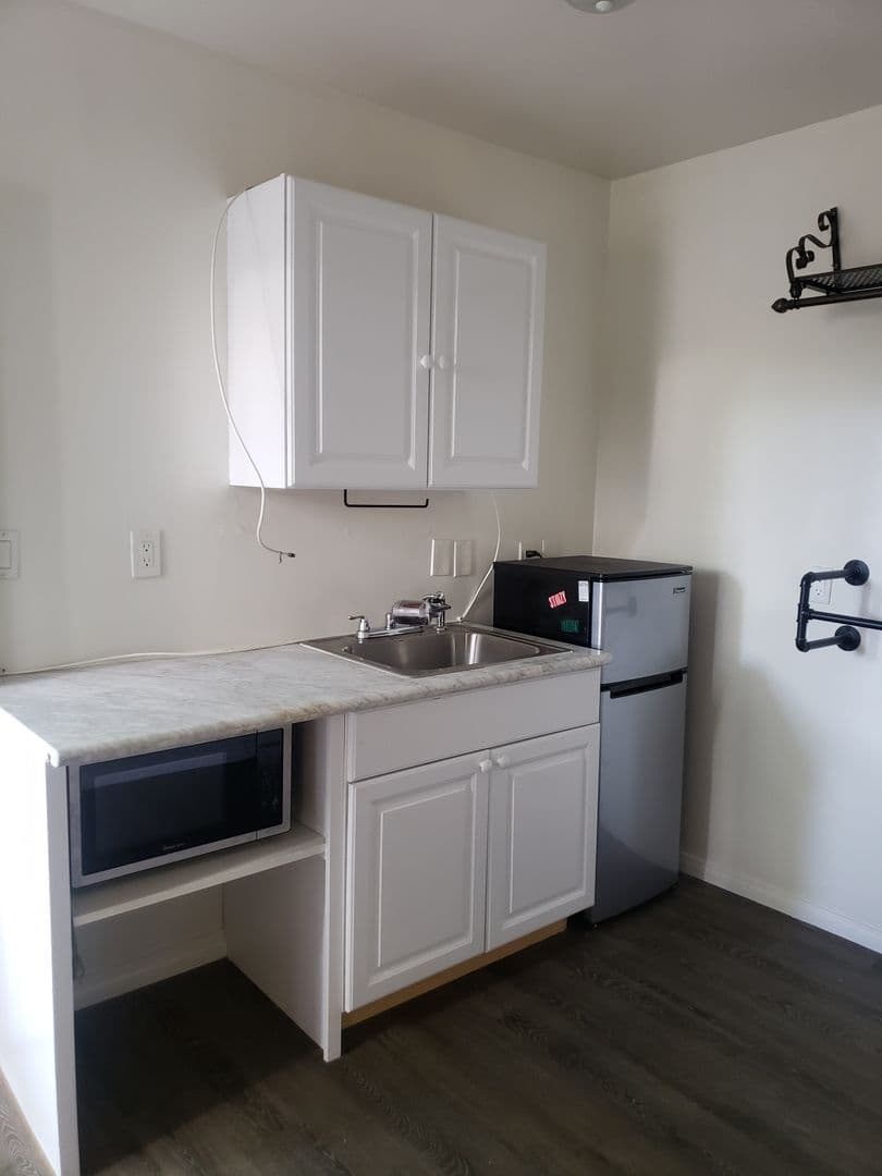 Huntington Park Apartment: 7113 Stafford Ave.