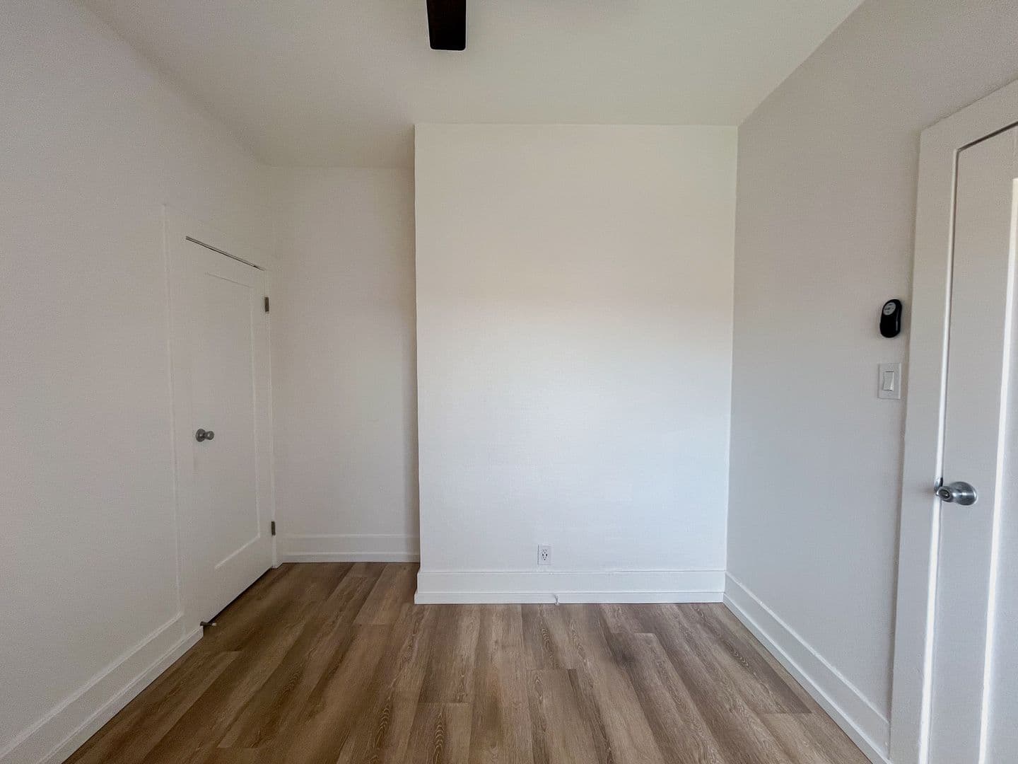 Los Angeles Apartment: 3956-3960 W 27th St