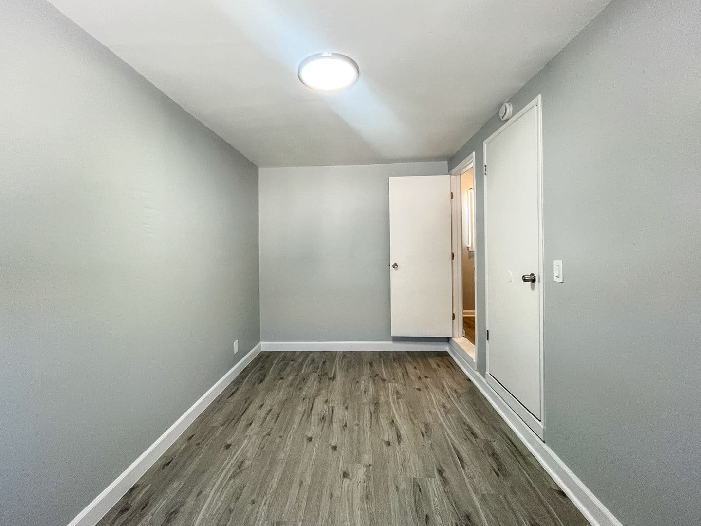 Del Aire Apartment: 5525-5535 W. 118th Street