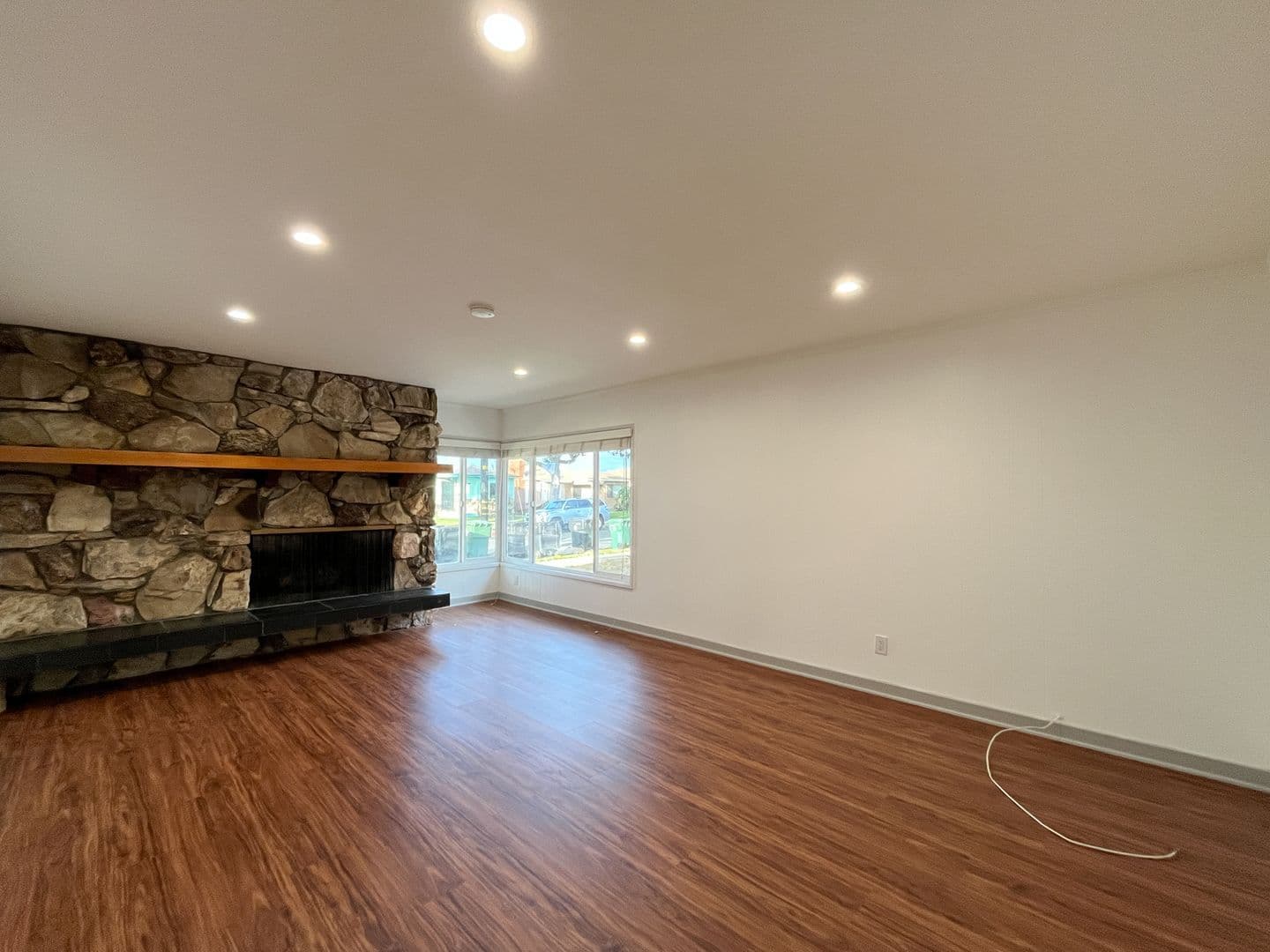 Inglewood Apartment: 3556 W. 113th Street