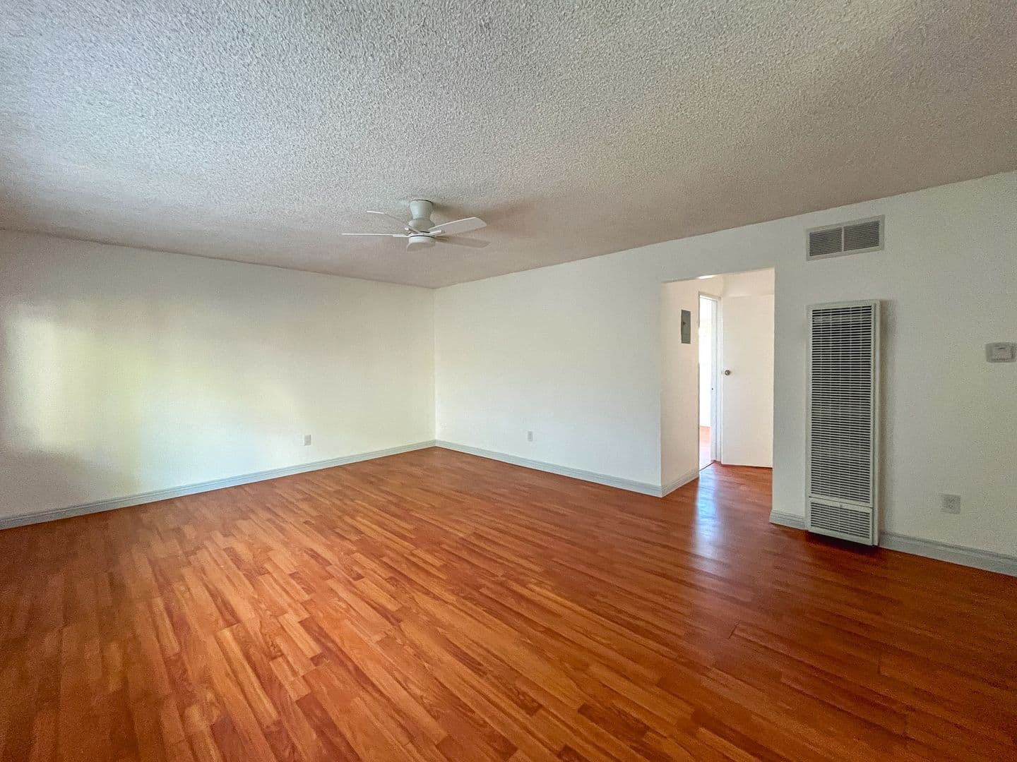 Wilmington Apartment: 1059 N. Wilmington Blvd.