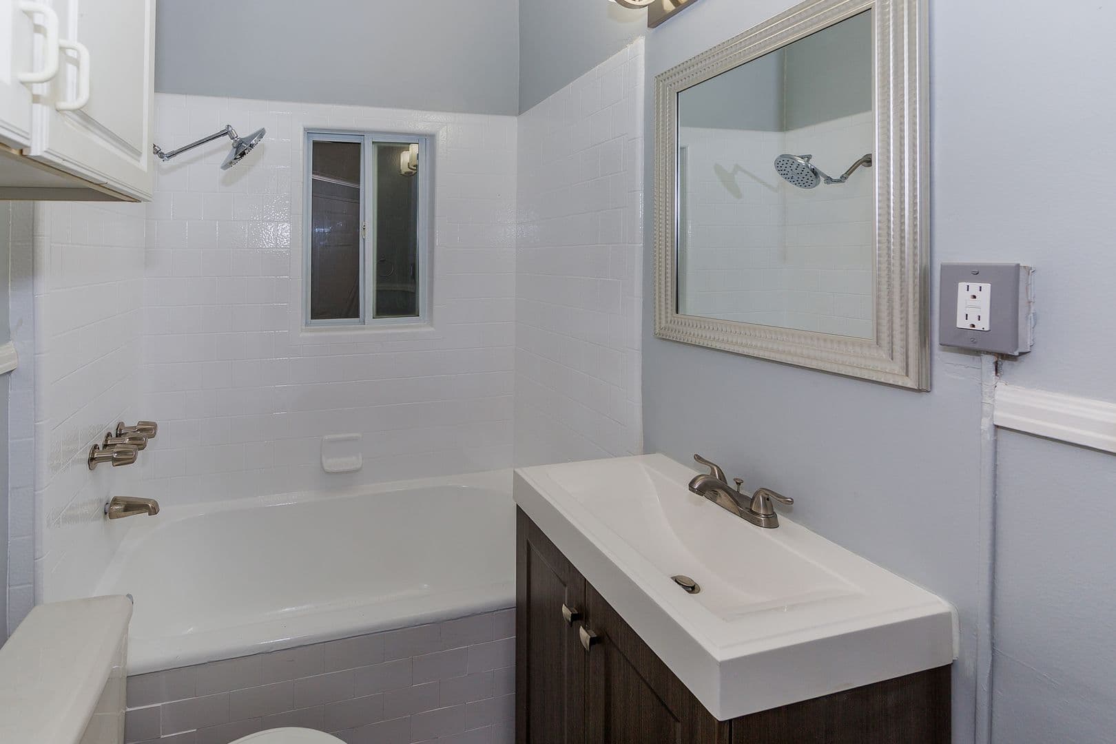 Long Beach Apartment: 636 Chestnut Ave.