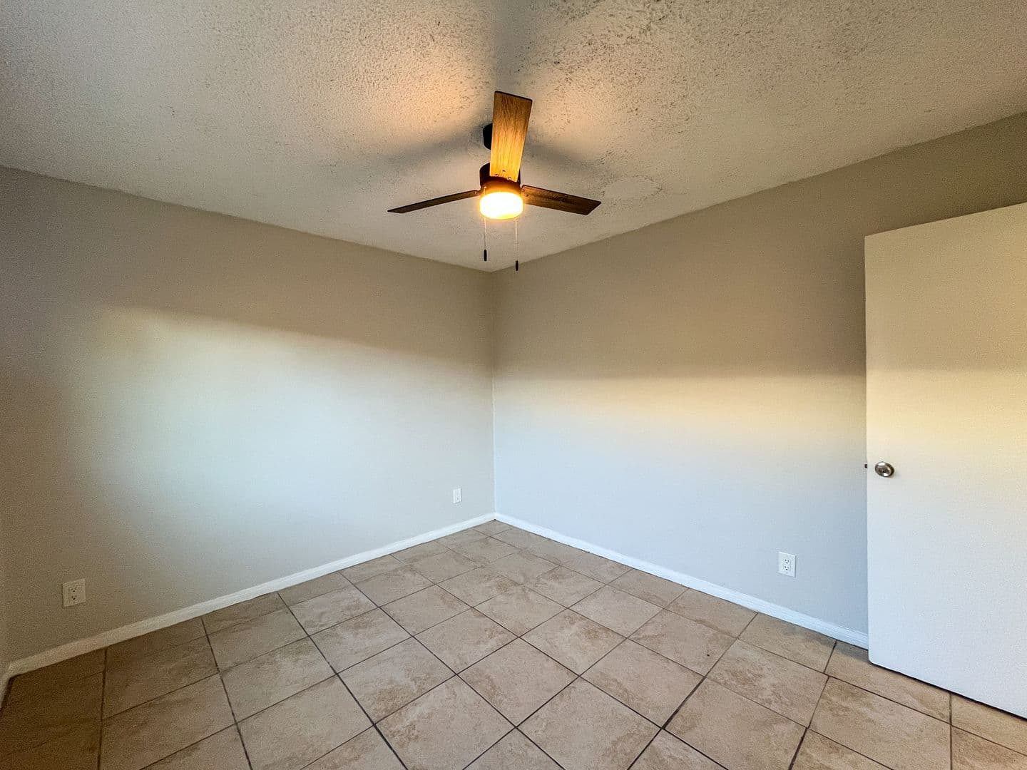 Torrance Apartment: 1549 W. 224th Street