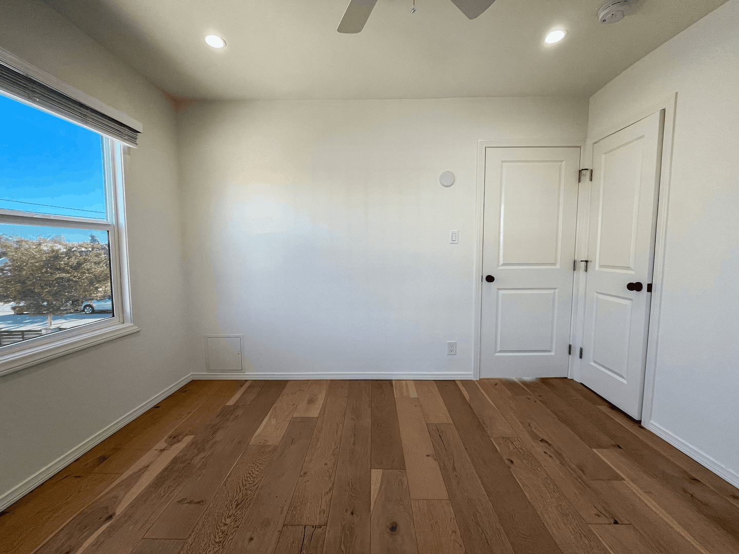 Los Angeles Apartment: 4135 W. 22nd Place