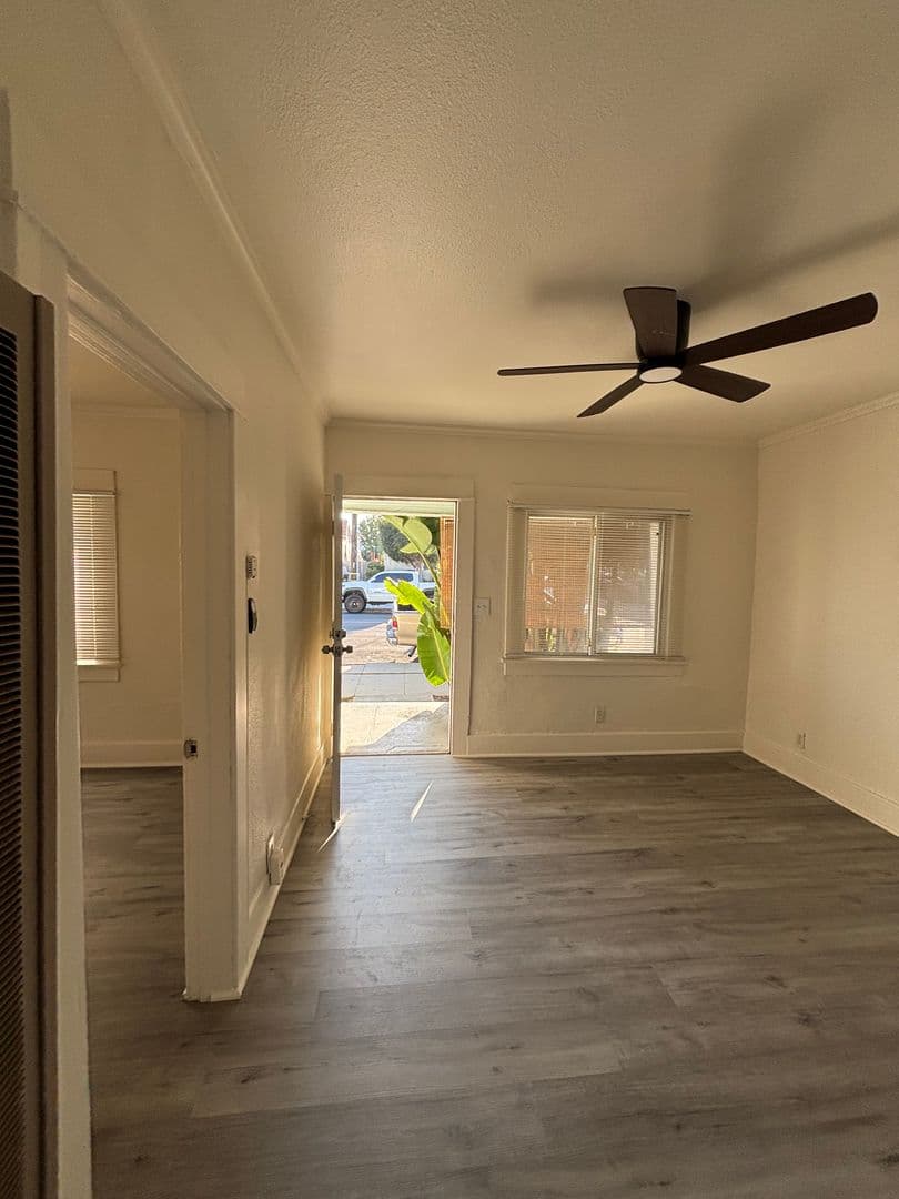 San Pedro Apartment: 1602-1620 S. Centre St.