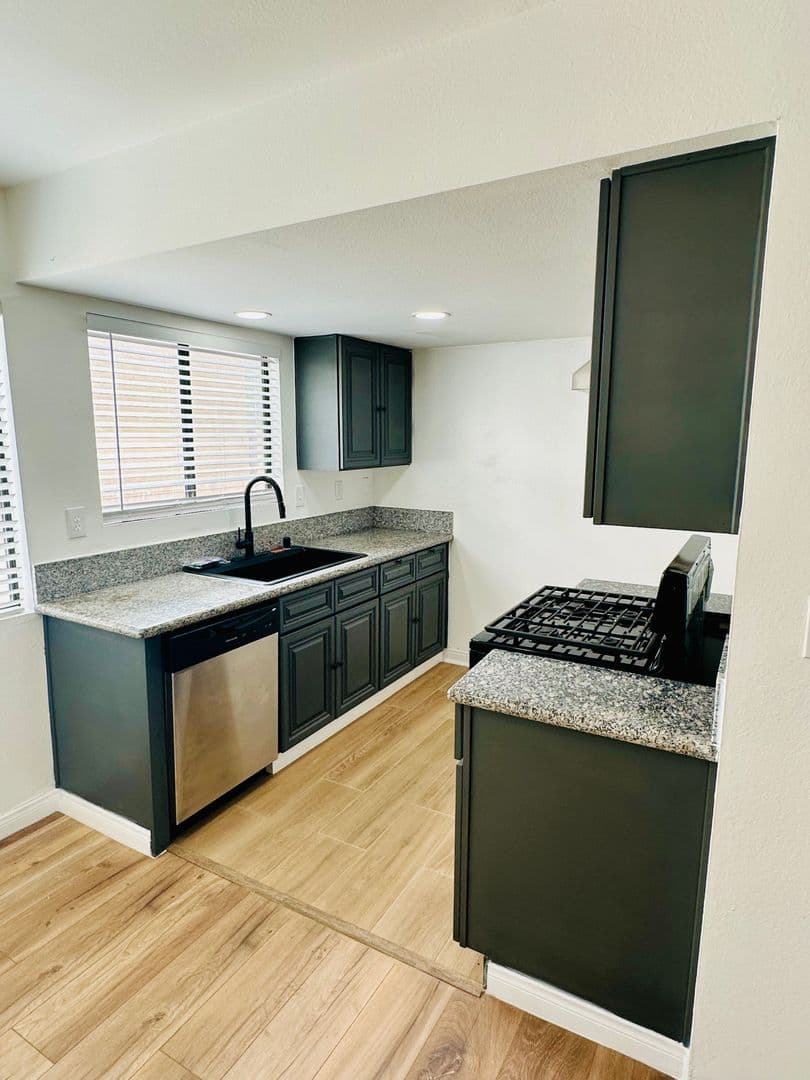 Covina Apartment: 1171 W. Badillo St.
