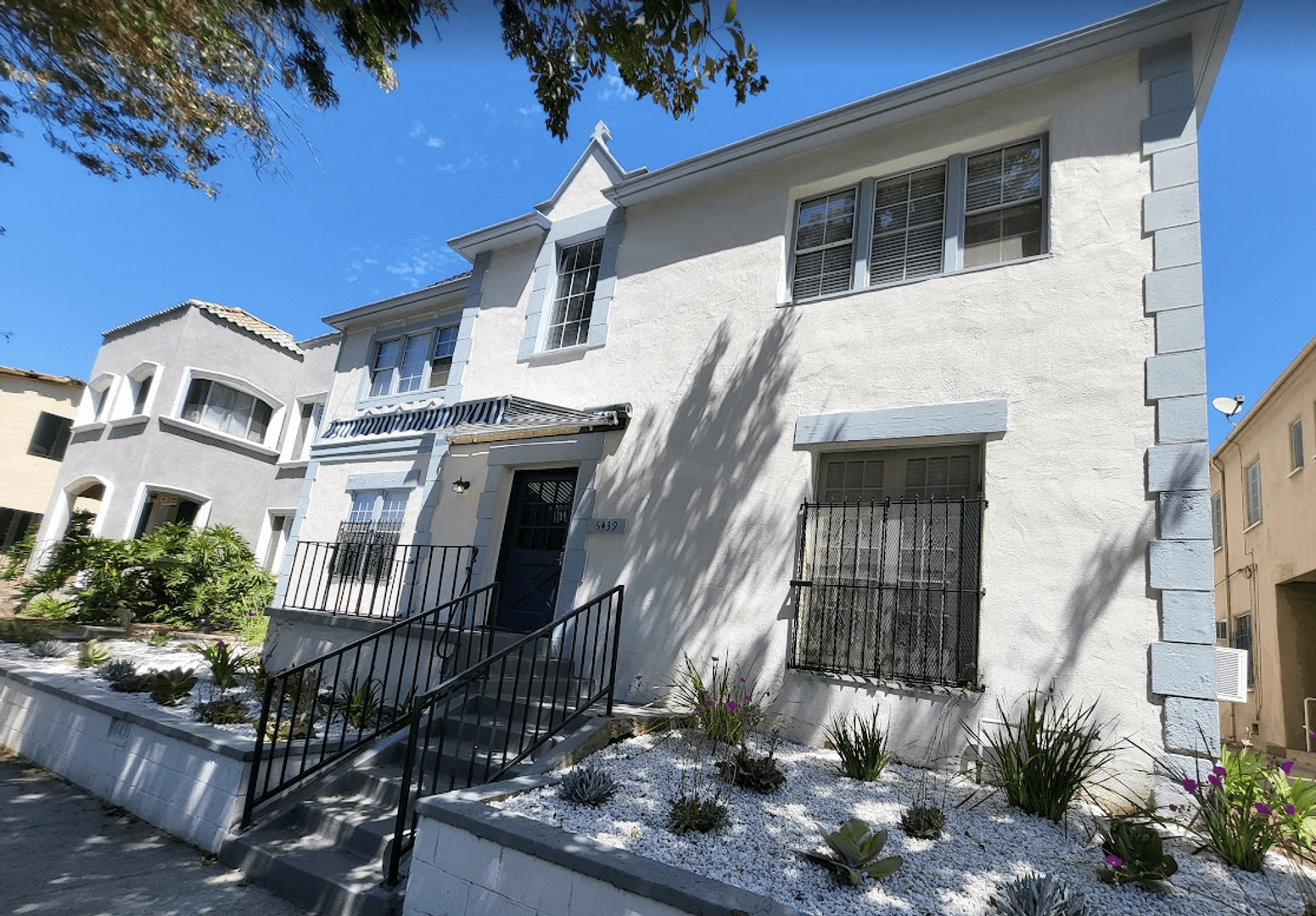 Los Angeles Apartment: 6439 Orange Street