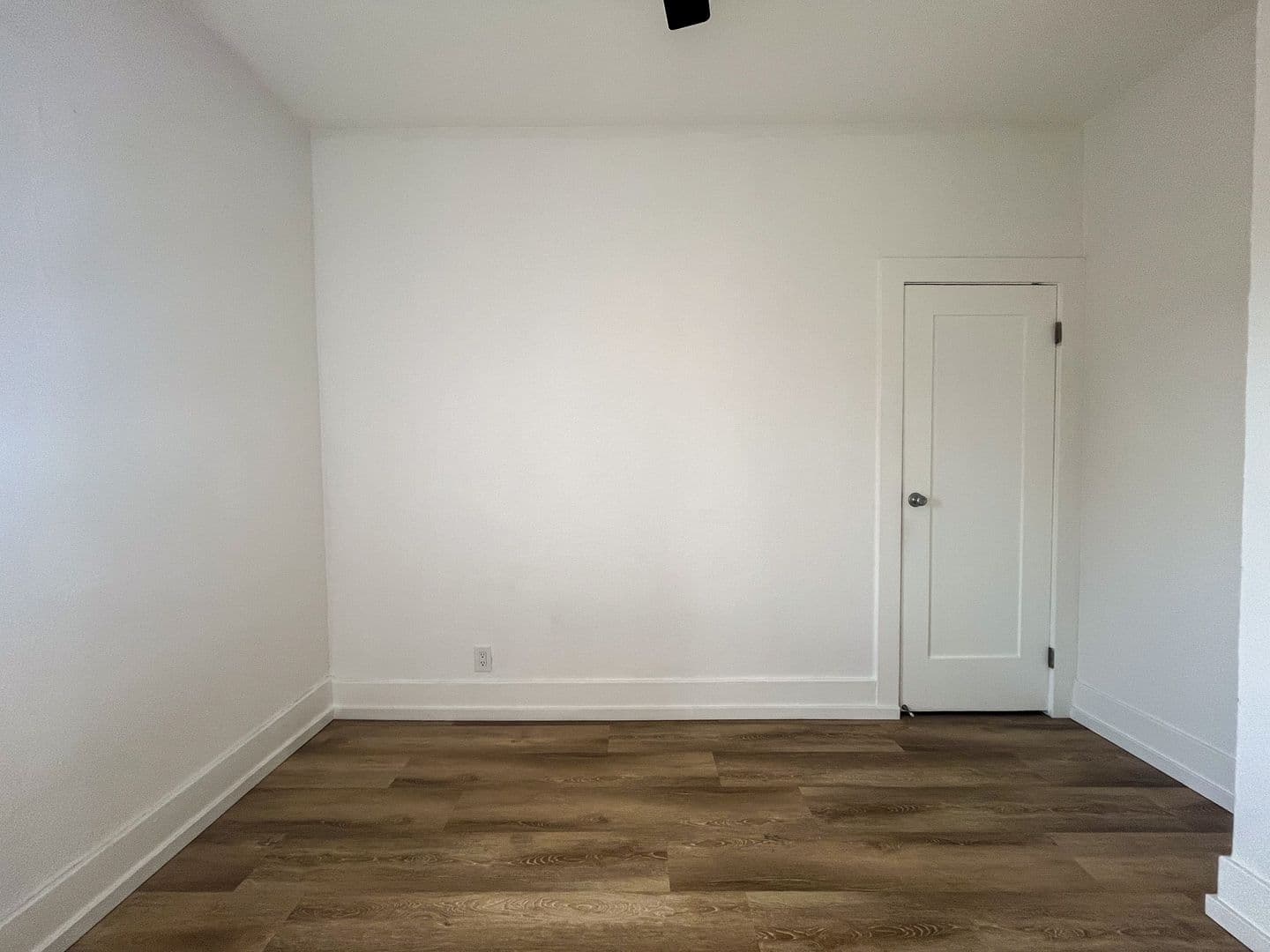 Los Angeles Apartment: 3956-3960 W 27th St