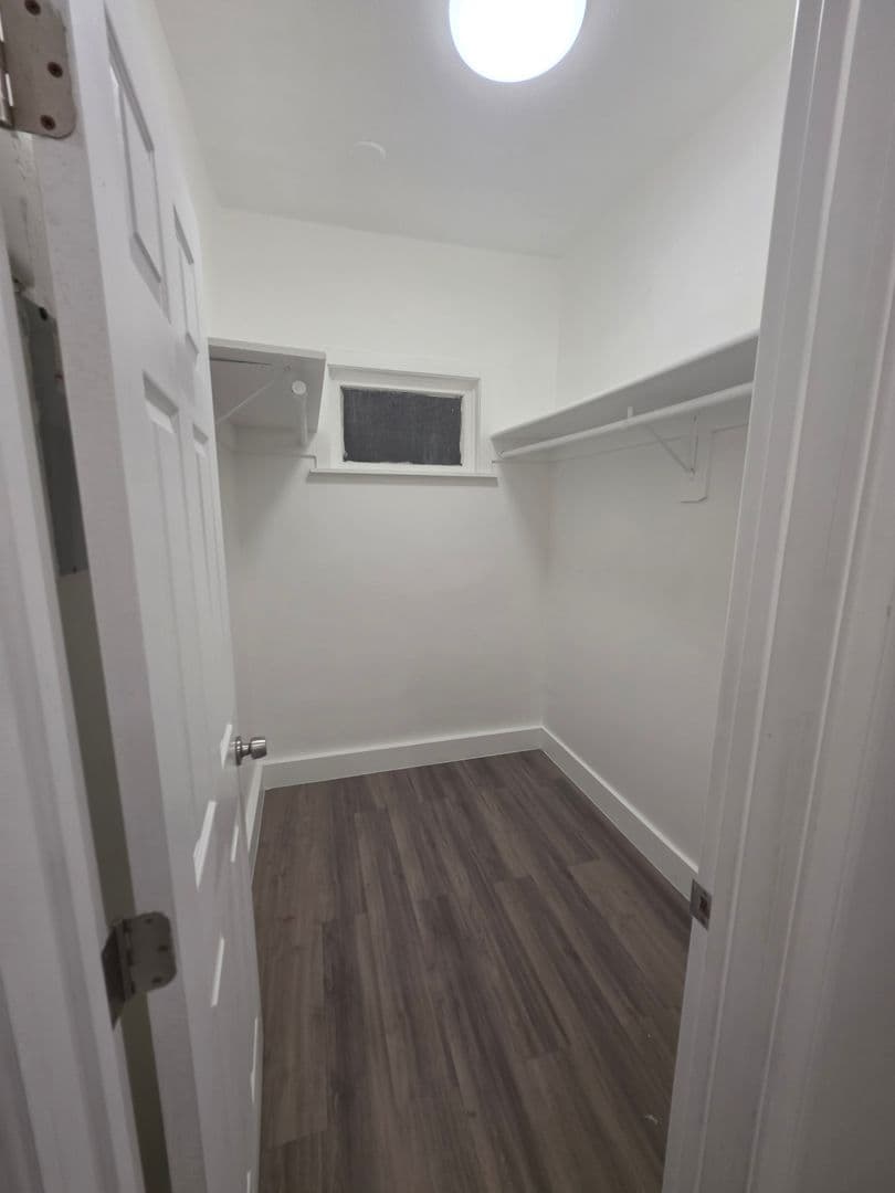 Los Angeles Apartment: 301-307 Rampart Blvd