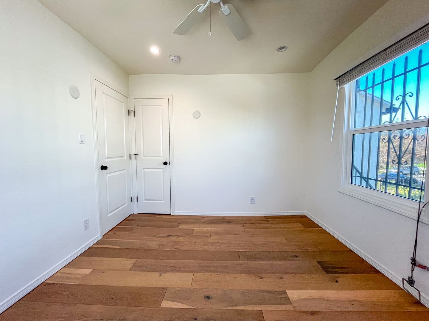 Los Angeles Apartment: 4135 W. 22nd Place