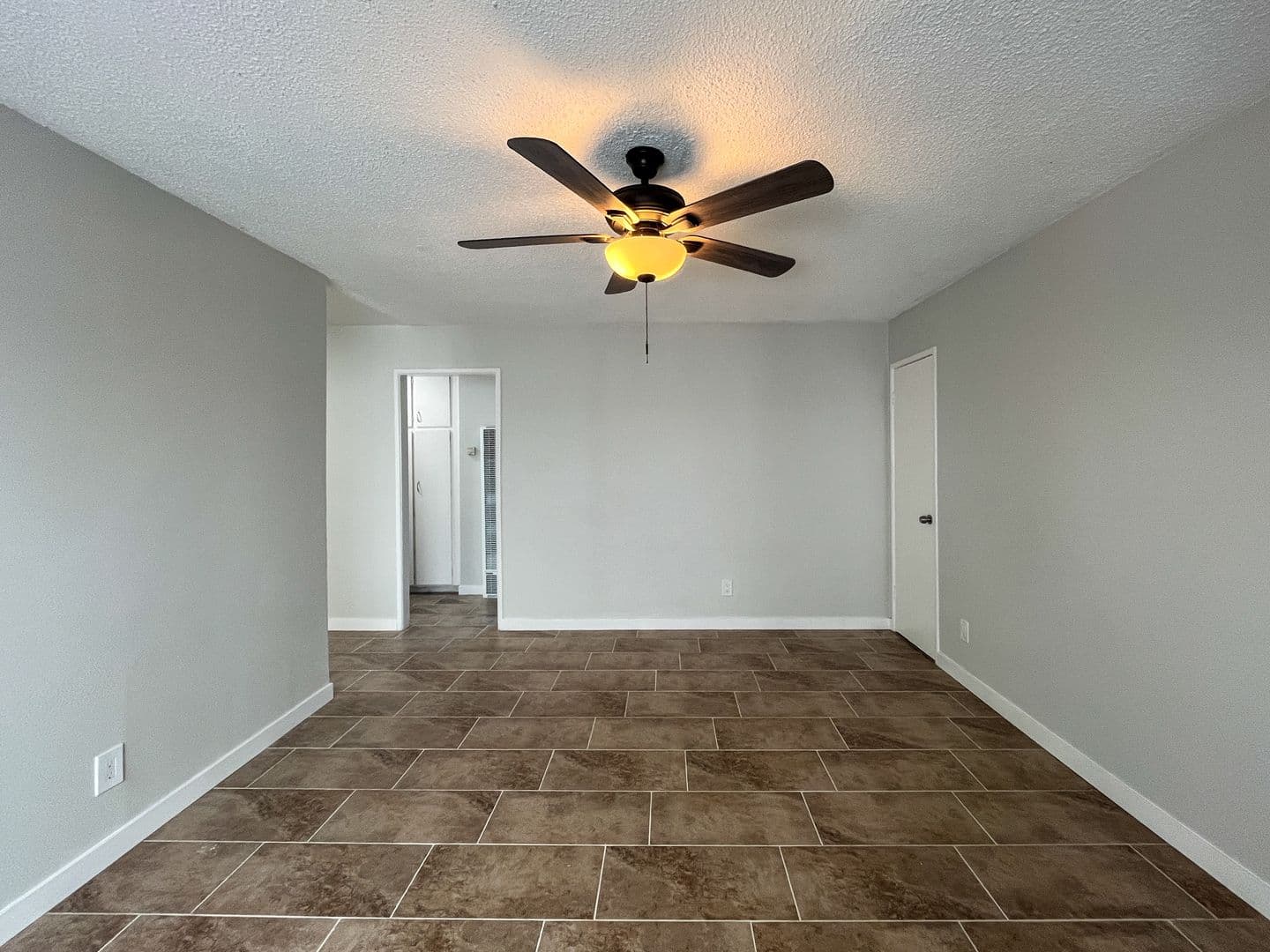 Torrance Apartment: 1549 W. 224th Street