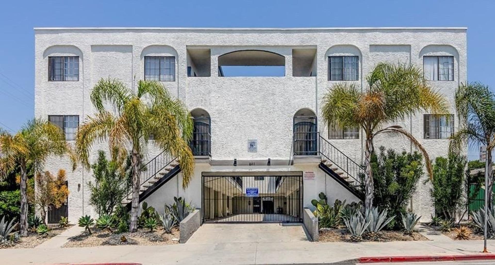 Inglewood Apartment: 501 Hyde Park Place