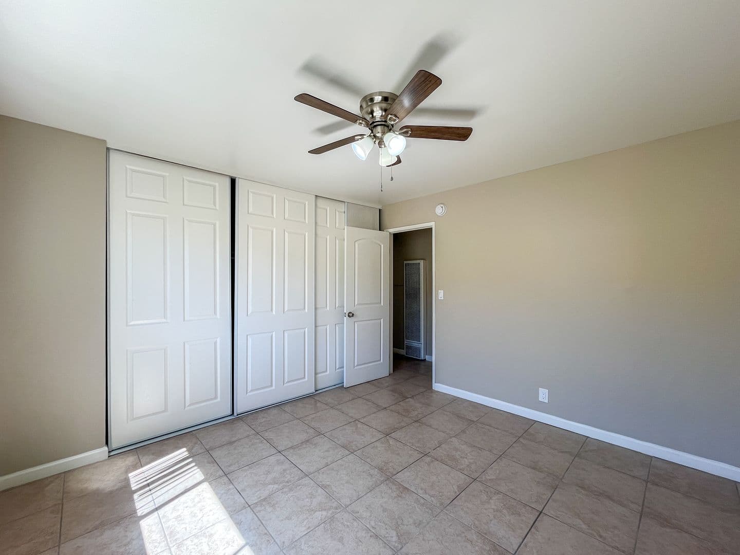 San Pedro Apartment: 322-330 9th Street