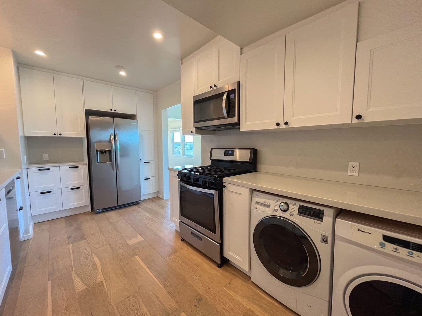 Los Angeles Apartment: 4135 W. 22nd Place