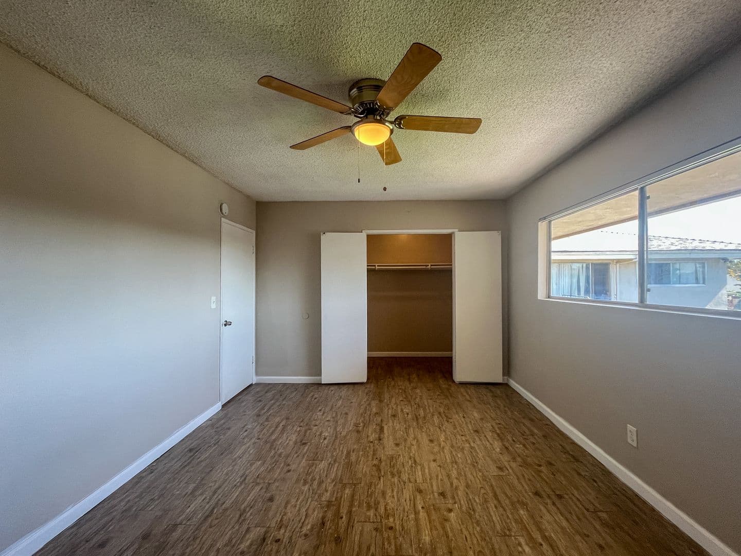 Anaheim Apartment: 1828 W. Glen Avenue