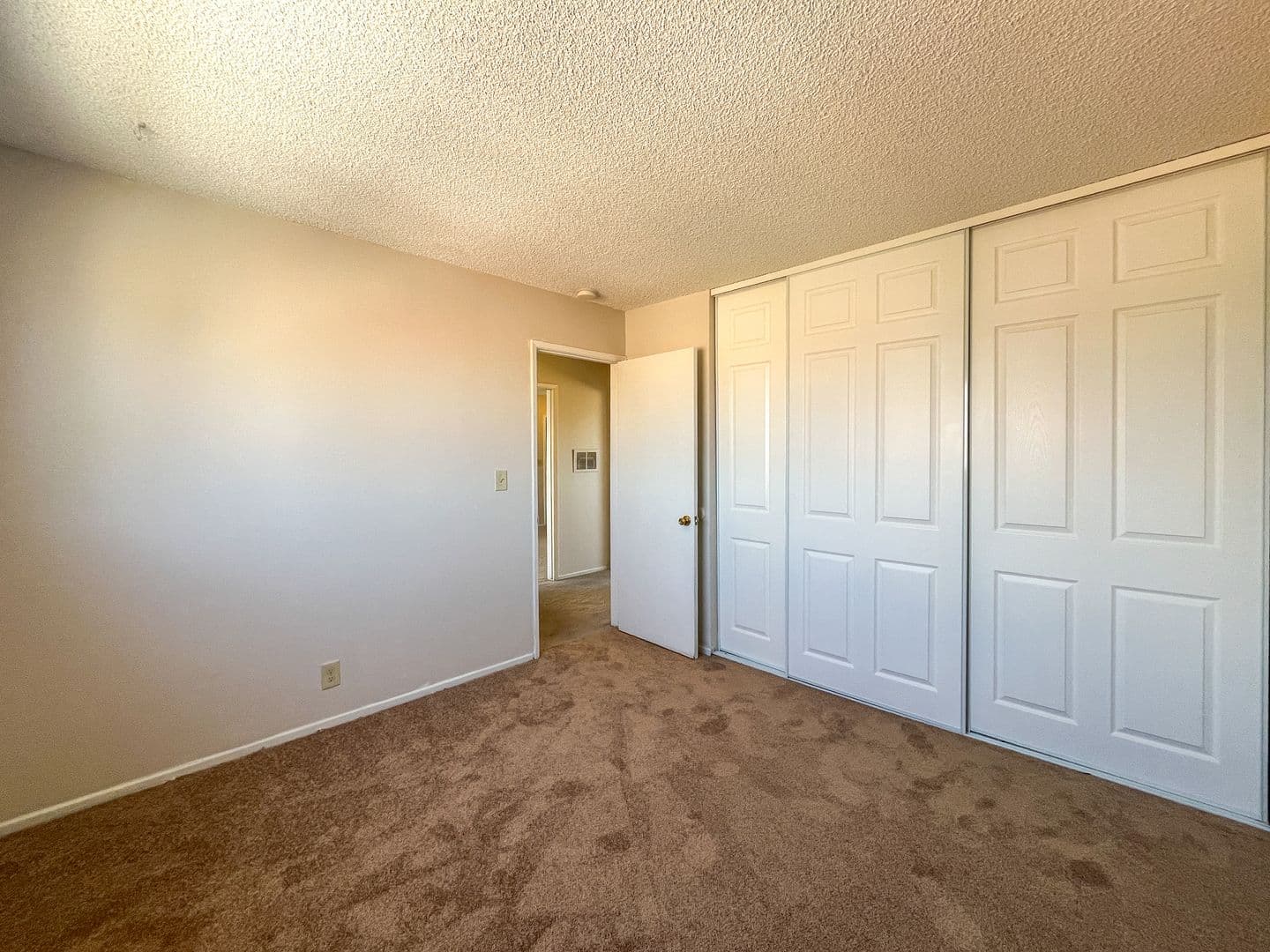 San Pedro Apartment: 322-330 9th Street