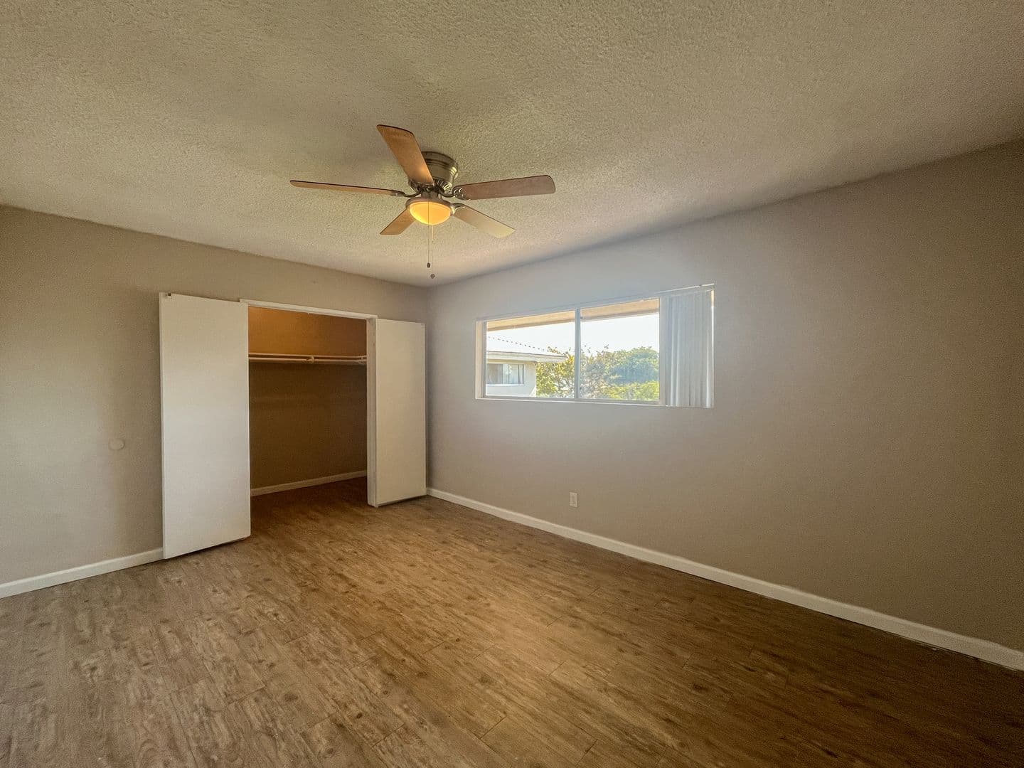 Anaheim Apartment: 1828 W. Glen Avenue