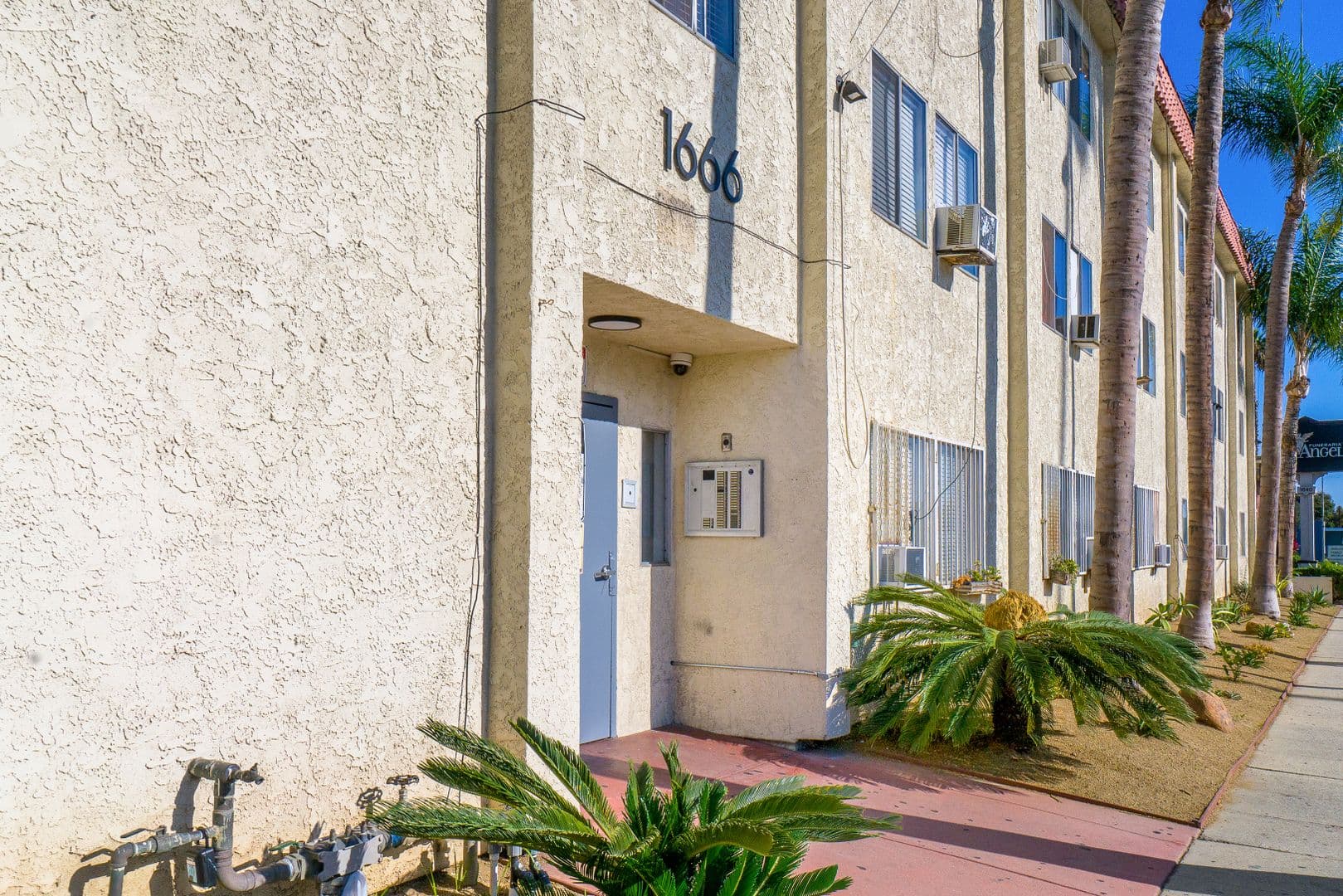Wilmington Apartment: 1666 N. Avalon Blvd.