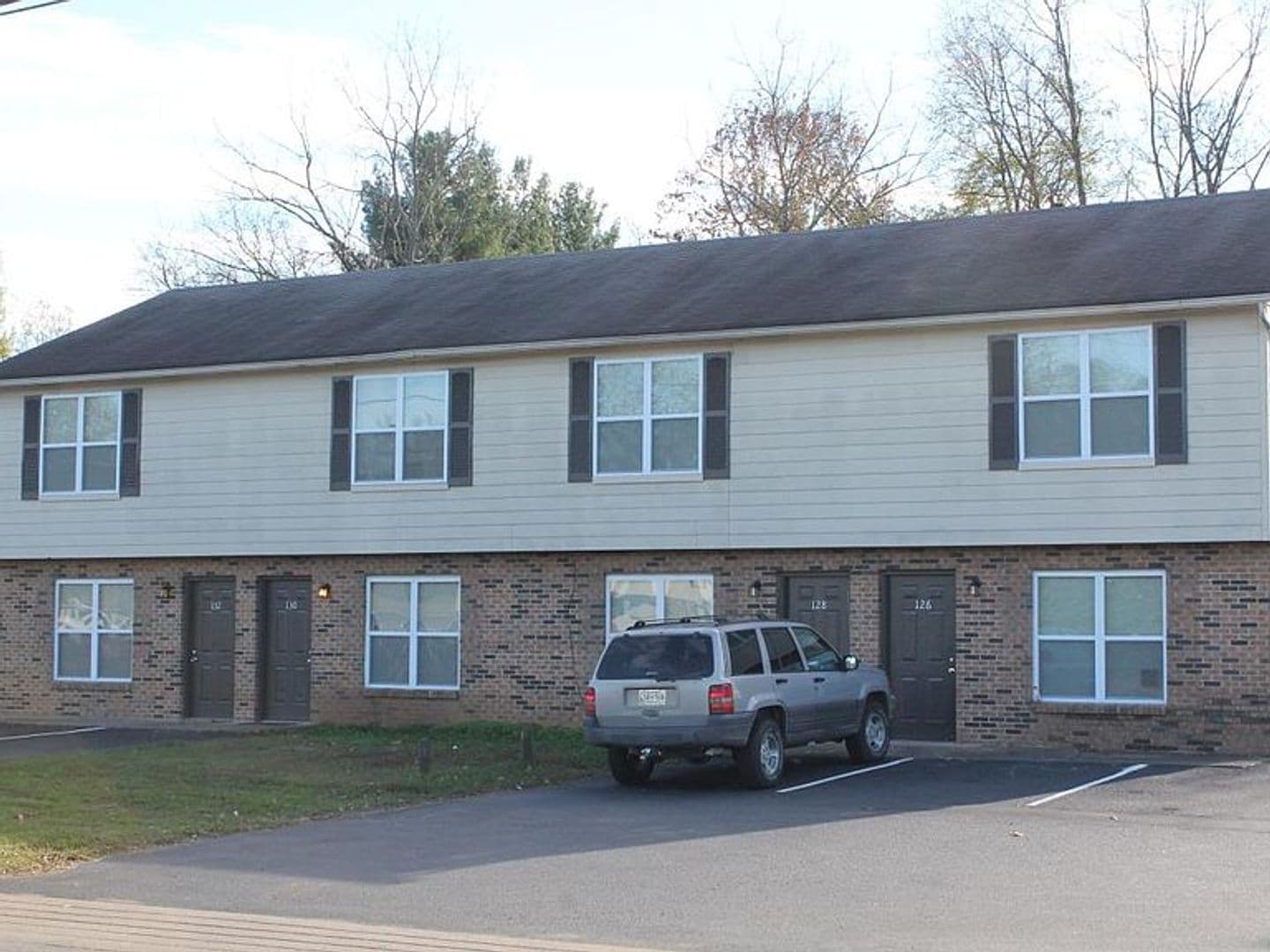 Murfreesboro Apartment: 126 E Northfield Blvd