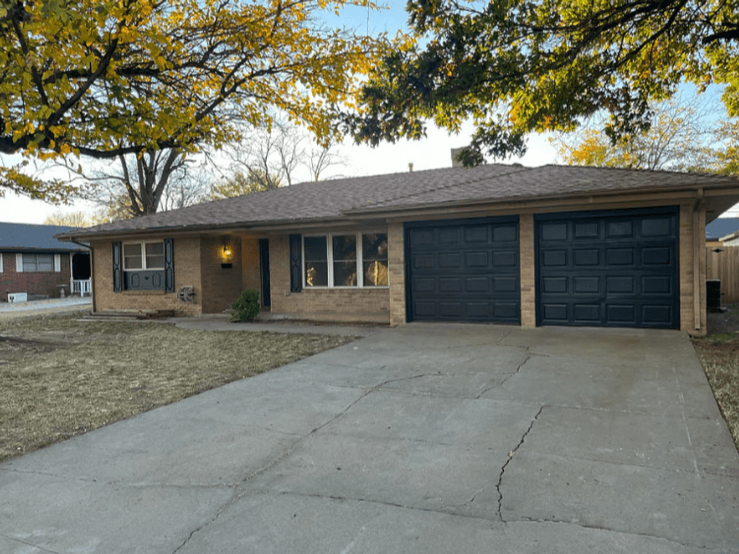 Amarillo House: 3406 Royal Rd