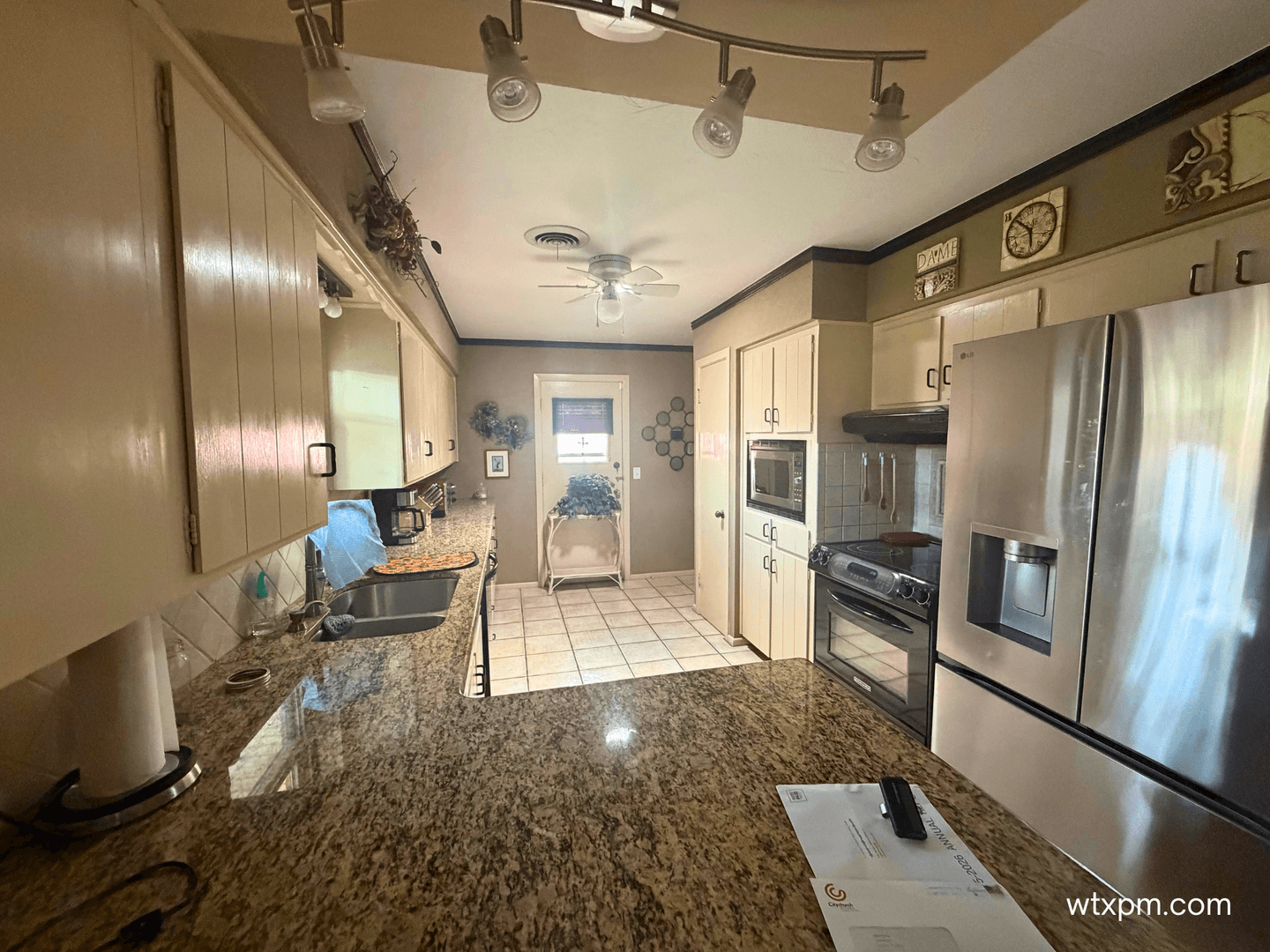 Amarillo House: 3404 Royal Rd