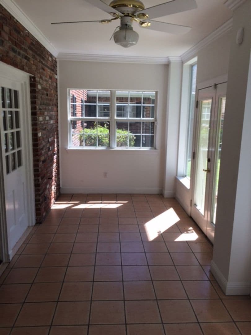 Baton Rouge House: 7656 Rienzi Blvd.