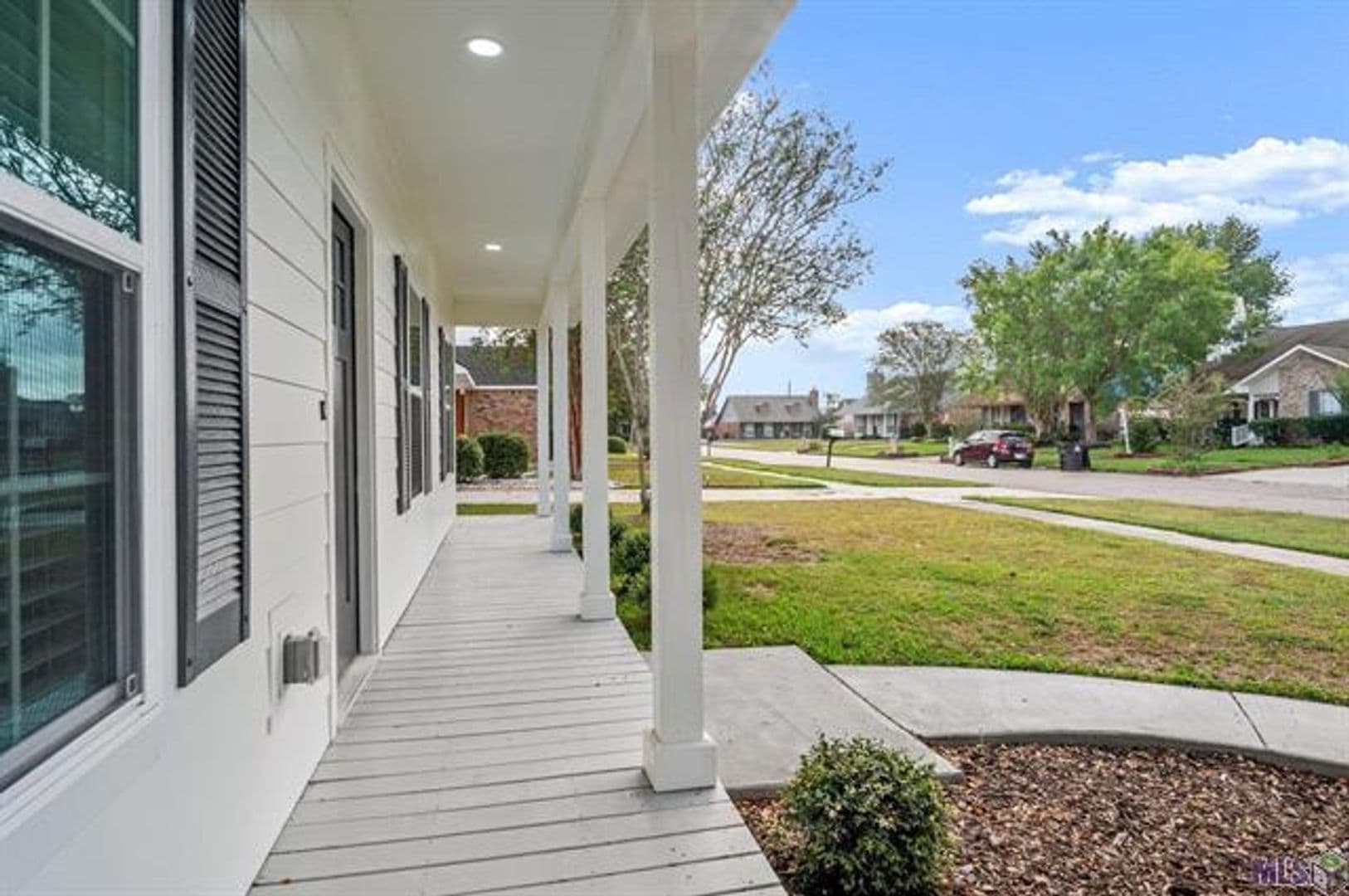 Baton Rouge House: 13411 Country Meadow Ave
