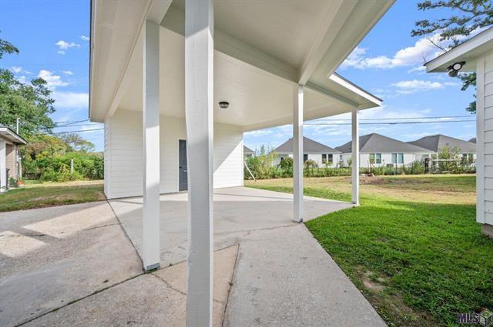 Baton Rouge House: 13411 Country Meadow Ave