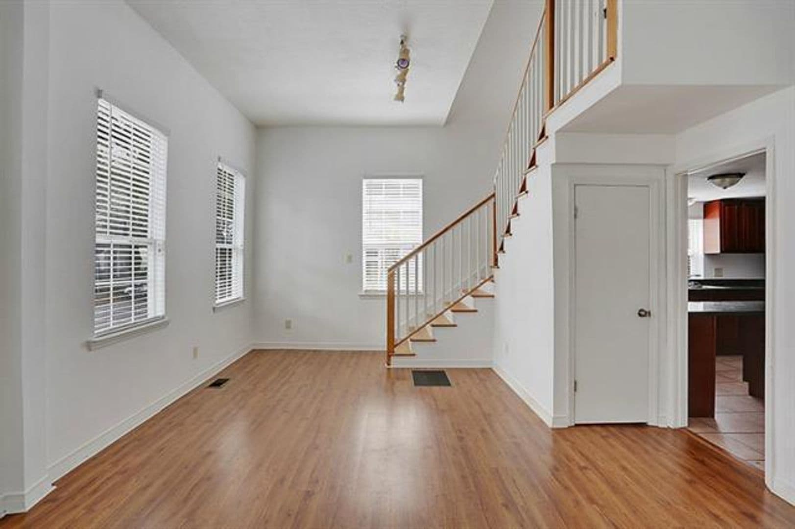 New Orleans Apartment: 843 Washington Ave.