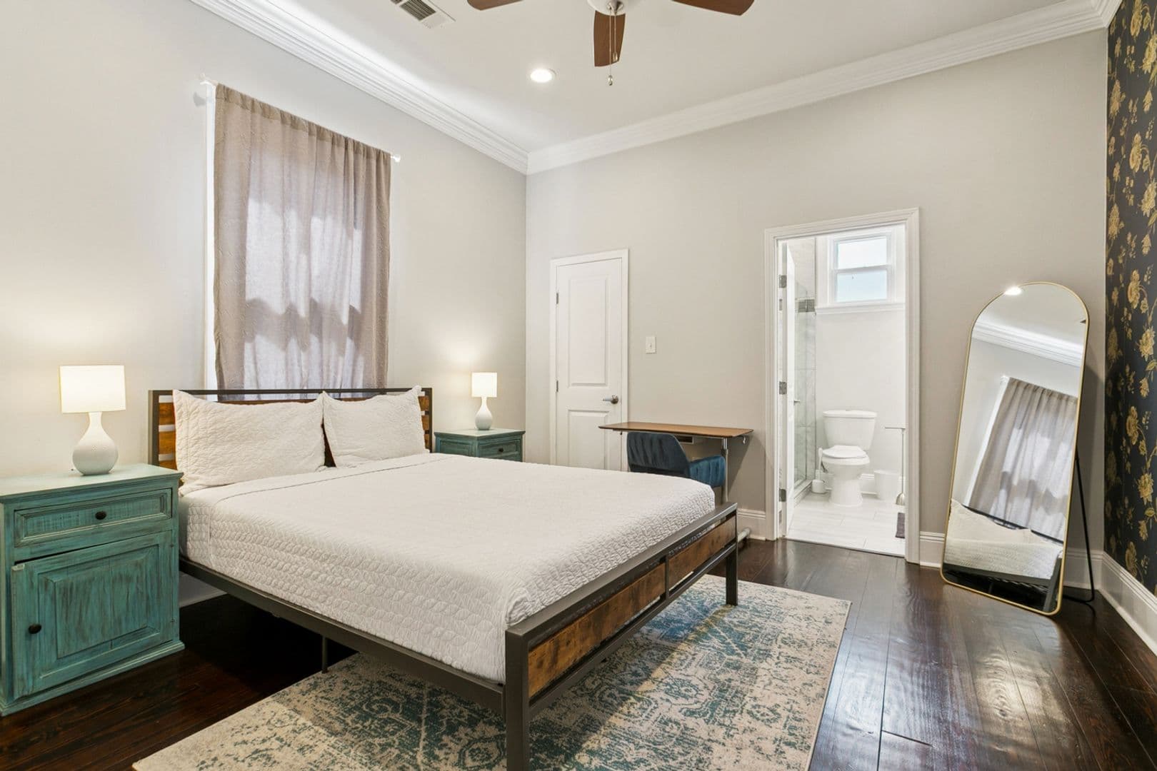 New Orleans Apartment: 2104-2106 Marais St.