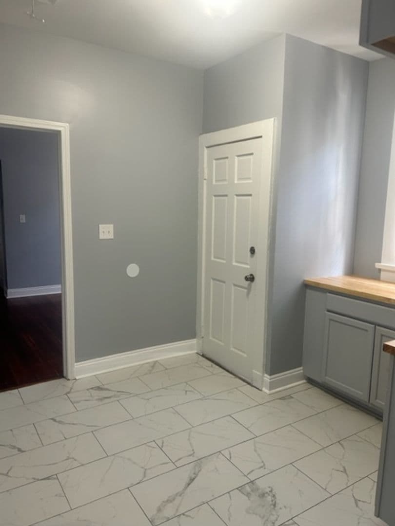 New Orleans Apartment: 2616-18 Cambronne St