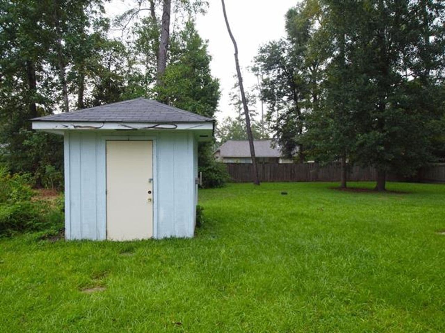 Covington Apartment: 219 & 221 Pear St.