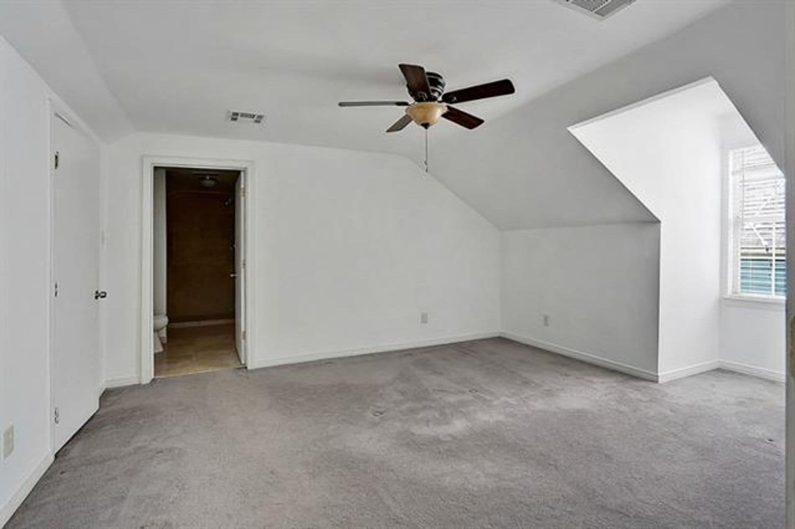 New Orleans Apartment: 843 Washington Ave.
