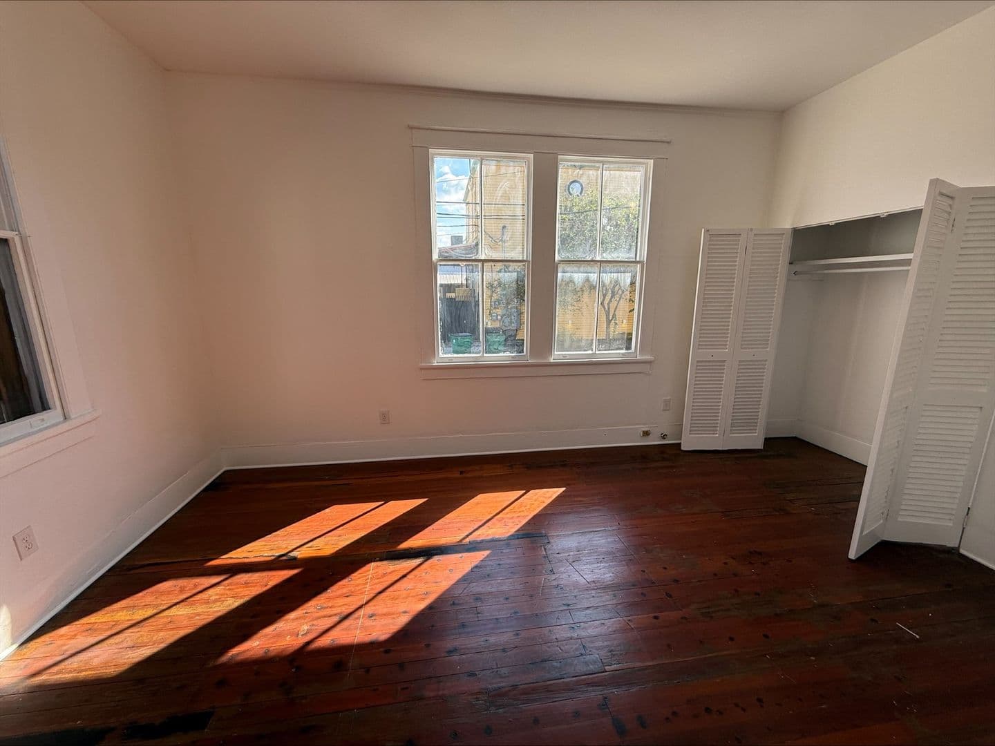 New Orleans Apartment: 1301 Frenchman Street