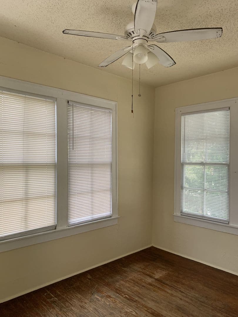 New Orleans Apartment: 2405 & 2405.5 Napoleon